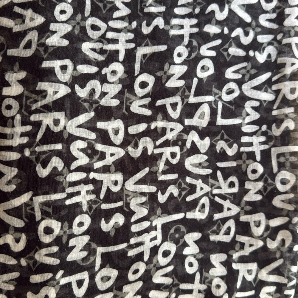 Louis Vuitton Monogram Black and White Wrap